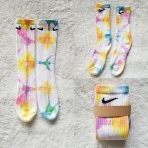 NIKE Tie Dye Rainbow Socks Womens S